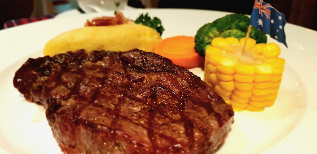 street food vietnam, aussie steak