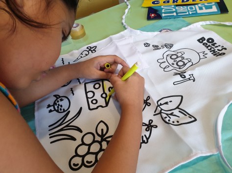 apron coloring
